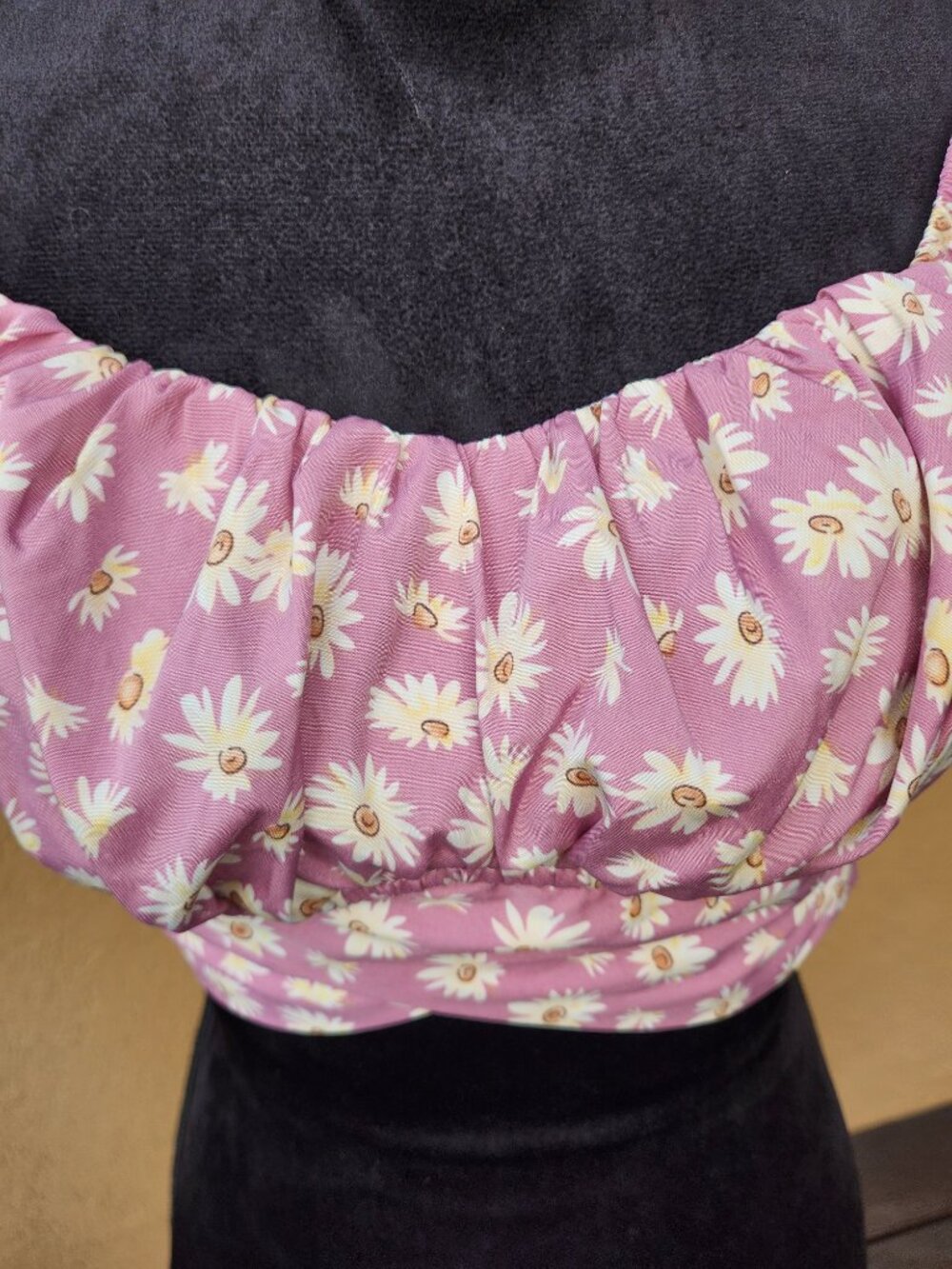 LYANER Pink Daisy Floral Y2K Milkmaid Crop Top Size L Puff Sleeve Ruched Bust - Picture 7 of 11
